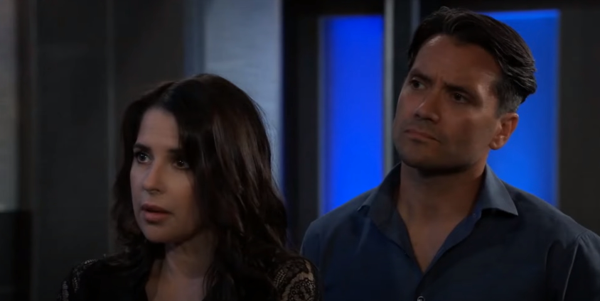 antigonea's tweet photo. Sam in family mode.. Even tho we rarely (if ever) see her with Nik, you could feel the affection she has for him in the way she kept contact with him physically. She knew Ava was hurting him. And the way she took charge of Auntie-Sam at her best. #Sante #Nava #JustAustin #GH https://t.co/MT79DRkGoj