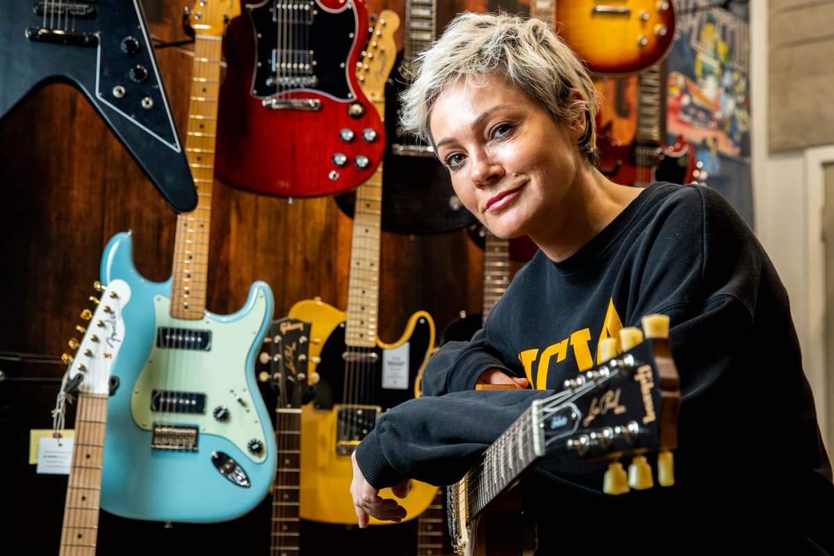 rdw_photography's tweet image. Singer-guitarist Sarah McLeod at Riffs &amp;amp; Licks Music in Newstead, before hitting the road to perform at the 2021 Birdsville Big Red Bash.

#bigredbash
#birdsville
#outbackqld
#thisisqueensland
#exploreaustralia
#thesuperjesus