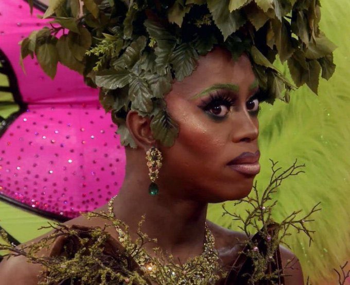 E5aIuU4XMAMdIMG?format=jpg&name=small