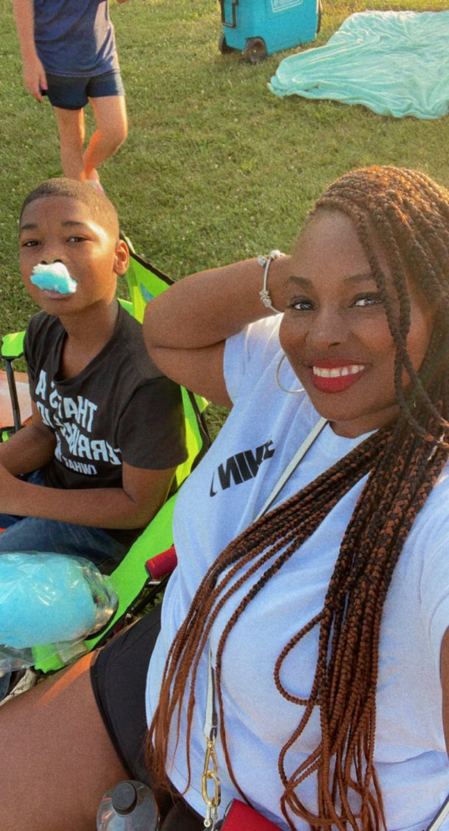 50ShadesofKellz's tweet photo. Waiting for the show to begin!!! You know how we doooooo #LifesGreatInThe21228 #CVilleFireworks #FamilyTraditions #CVilleKidzForever #HometownTraditions #Da4th https://t.co/U0j4zyc3VM