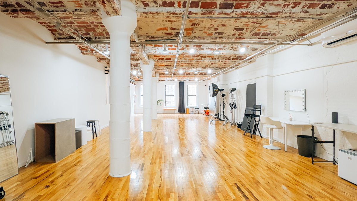 The NEW <a href="/wtfdumbostudio/">WTF Dumbo Studio</a> is back in business after two weeks of being closed to move into the new space. It's a much larger welcoming environment and still in the Dumbo neighborhood! Feeling grateful!

Visit and book at wtfdumbo.com