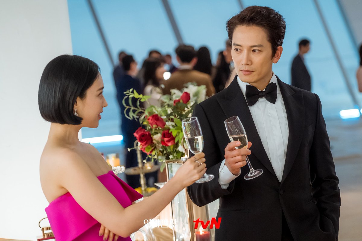 Хан чжи сон. Чжи сон до пластики. Адамас дорама актеры. Главные роли сон джи. Чжи сон актер.