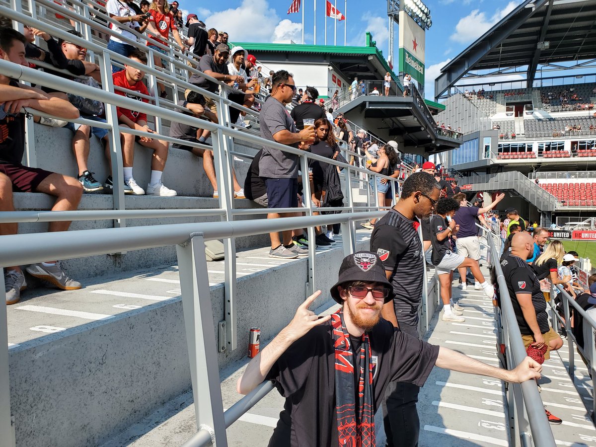 unitednightout's tweet photo. Update. 7-1 to the good tonight. #WeAreUnited #VamosUnited #ChicoStand #BigRob🖤❤ https://t.co/aZpBMGvTNu