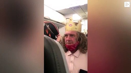 omgitsobii's tweet photo. @clairlemon I found her dad https://t.co/rlTYFDdUHD