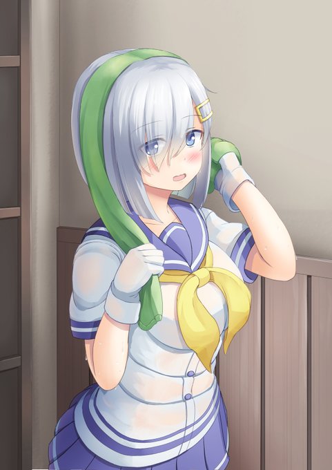 「通り雨に会いました、この季節は注意しないといけませんね。」
#艦これ
#浜風 