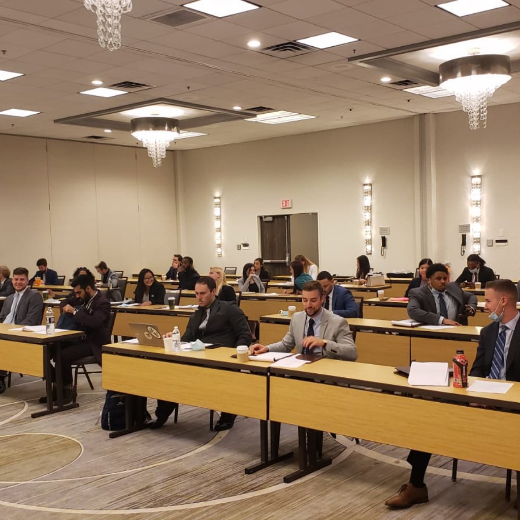 SupremeEliteUsa's tweet photo. Leadership conferences build our success!
#throwback #leadership #makingmemories #networking #hardworkpaysoff https://t.co/9xftq0vxvg