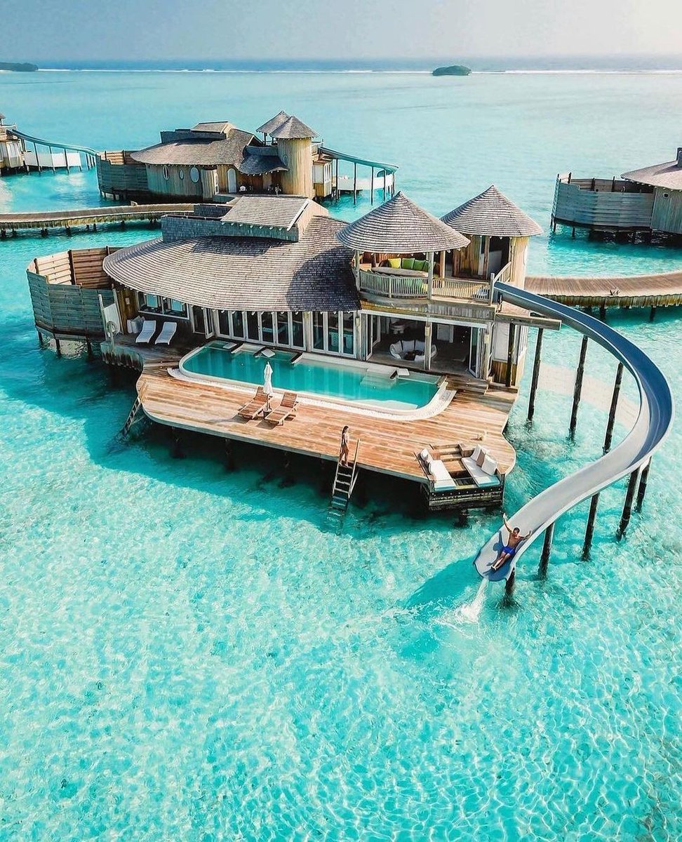 Earth Pics tweet media