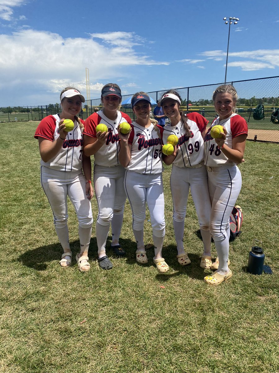 gapowertunon's tweet photo. Another 6 bombs and we are rollin’! 1 game left until Championship Bracket! The trip has been amazing because of who we are with. #gapfamilia
.
.
#familia #sometimesme #sometimesyou #alwaysus https://t.co/obvVyotbSY