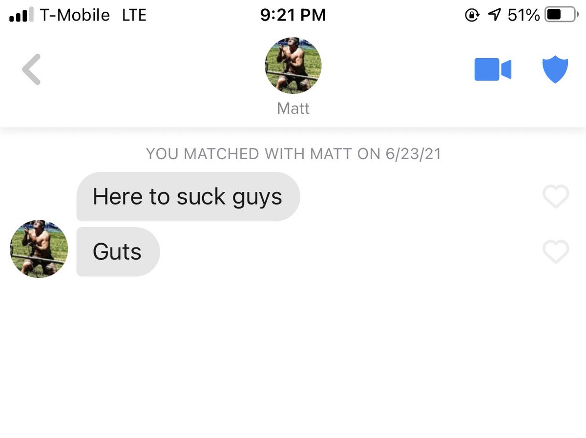 b0phamet's tweet image. my tinder bio is "suck my guts and lick my heart" and this guy REALLY fumbled it so fucking bad