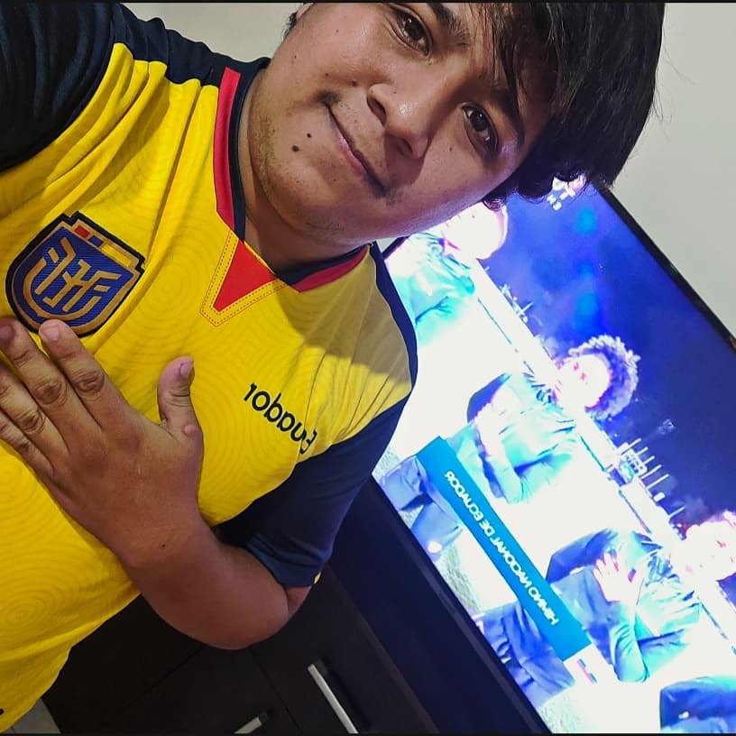 jorgeveravlogs's tweet photo. Que sea lo que Diosito quiera....
Que gane Ecuador o Pierda Argentina 

Desde Ecuador 👏
💛💙❤️ 
#CopaAmericaEnTUDN
#VeranoDeCampeones 
@TUDNLive https://t.co/uC1Im4wVdf