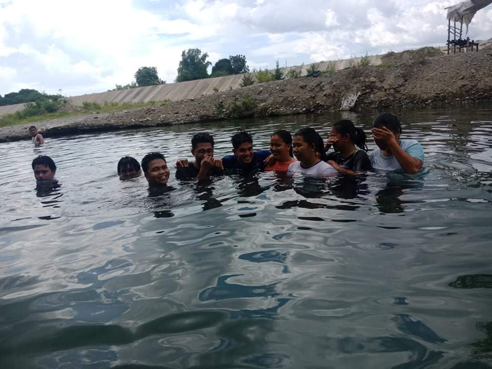 Smilingbella22's tweet image. Nag enjoy dikalman nairana pay 2nd anniversary mi ken jovan kasla dakam napaalaan dikalman hahaha puro katkatawa inubra mi dikalman #SOLIDTEAM #LABANLANG #SAYANILAKABONDING