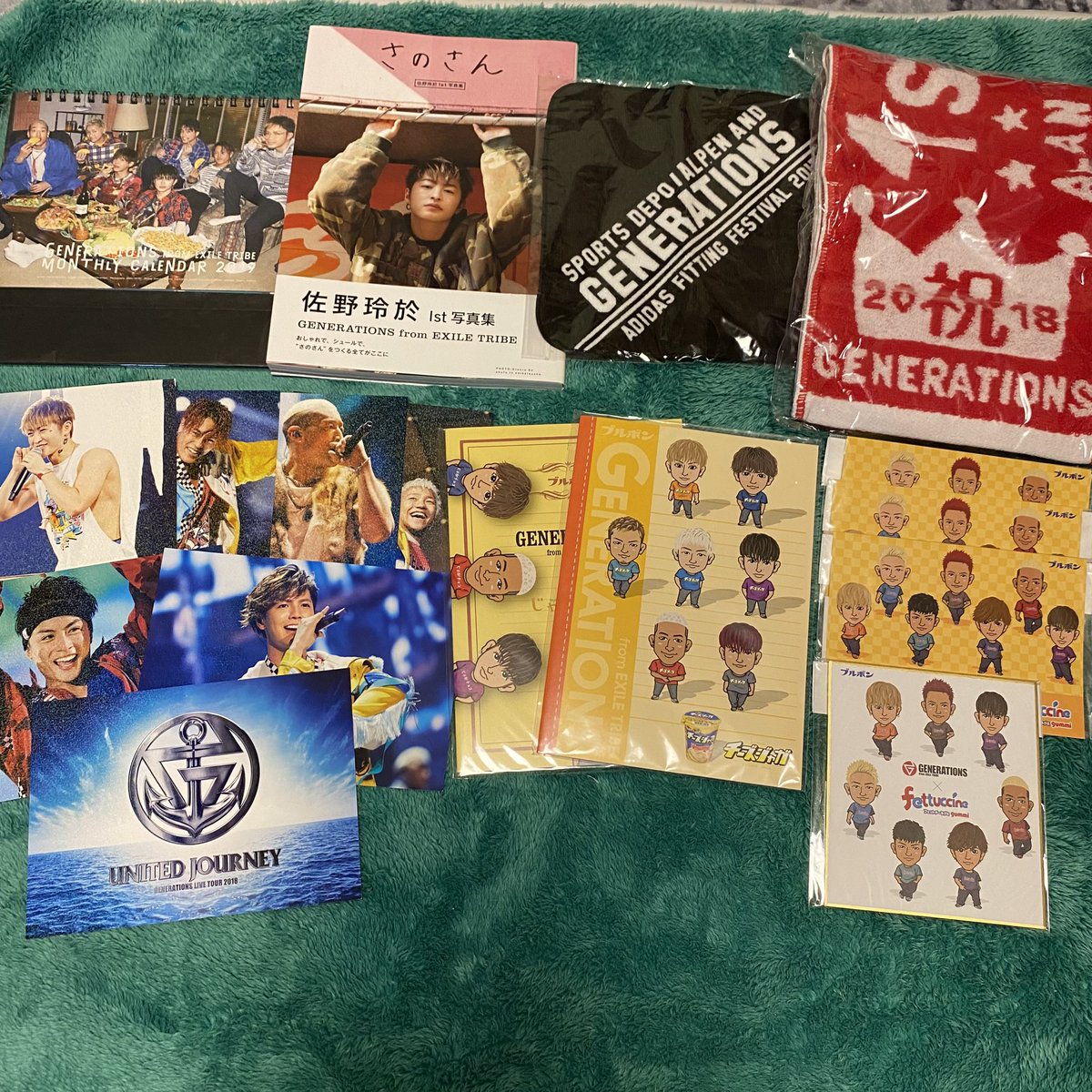 r9r_6's tweet photo. 交換、買取お願いします。
かなり安価でお譲りできます！
お気軽にお声かけ下さい🙇‍♀️

譲→画像

���求→買取
（メンバーまとめ売り優先）

求→龍のクッション、グリッター、アクキー・フォトキー

RT後リプください🙇‍♀️

トラステ 千社札 オンラインブース ガチャ クリチャ 居酒屋えぐざいる 交換 買取 https://t.co/vd6PrSf89r