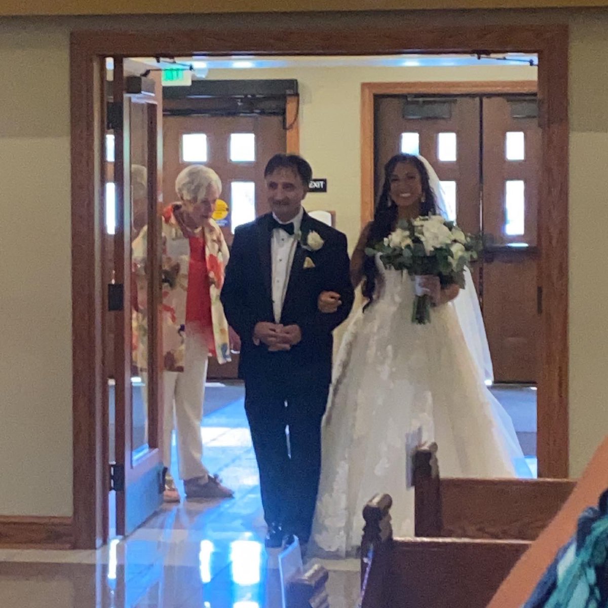 EHuwalt's tweet photo. Congratulations to Mr. and Mrs. Brody and Stephanie Zangaro! https://t.co/bjTG17WFDb