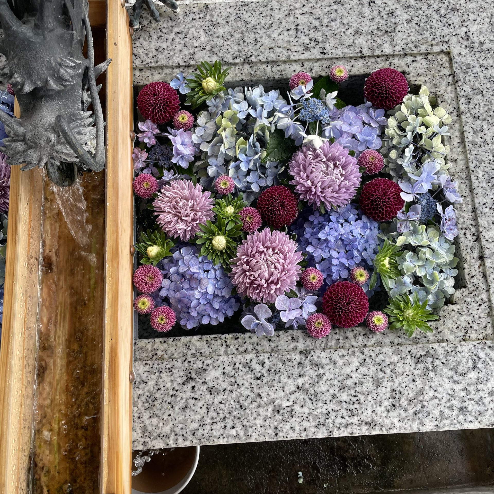 D Ici Peu 今週の花手水 川越八幡宮 T Co Yleraqvr1o Twitter