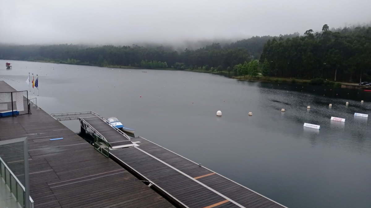 SDAsXubias's tweet photo. Buenos días desde #verducido! Ya ha dado comienzo la primera serie del campeonato gallego de Pista de Cadetes.Dentro hilo para ver a nuestros deportistas. Vamos compañeros! 😀 #piraguismo #coruña https://t.co/ajRupYyM6d