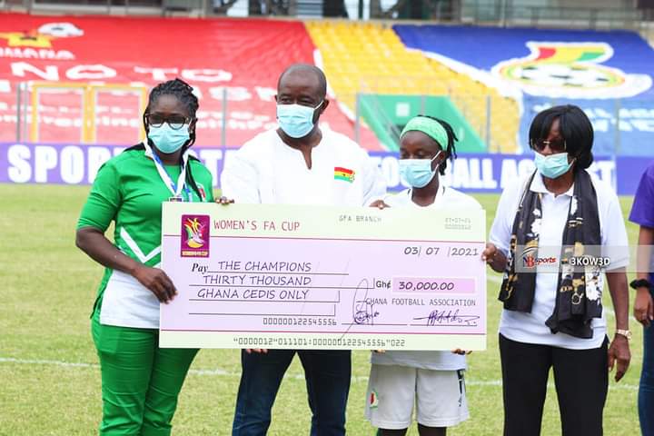 Do-The-Do <a href="/HasaacasLadies/">Hasaacas Ladies FC</a> defeated <a href="/ampem_fc/">Ampem Darkoa Ladies FC</a> to win their first <a href="/WomenFACupGH/">The Women's FA Cup</a> at the Accra sports stadium on Saturday afternoon.

Two first half goals from <a href="/BoaduwaaDoris/">Doris Boaduwaa 🔟</a> and <a href="/MilotPokuaa/">Pokuaa Milot</a> were enough to hand the Eastern region-based club the Trophy.

#NBSPORT 🔴🔵