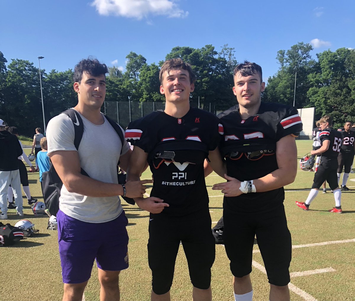Beyond proud of my guys performance in their first game. 

Combined 10 sacks!
<a href="/FRogosch/">Fabian Rogosch</a> <a href="/FPatzker/">Finn Patzker</a> <a href="/BCollierPPI/">Brandon Collier</a>