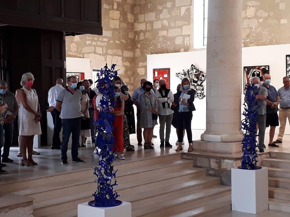 RiberacDe's tweet photo. #Riberac Collégiale Notre Dame accueille Fernando Costa de juillet à septembre. Sympathique vernissage vendredi soir. Belle visite ! @SOperigueux @SO_Bordeaux @BeauxArts_mag @MagazineLoeil @F3Perigords @Bleu_Perigord @DordogneLibre https://t.co/1AbIzMxpCZ