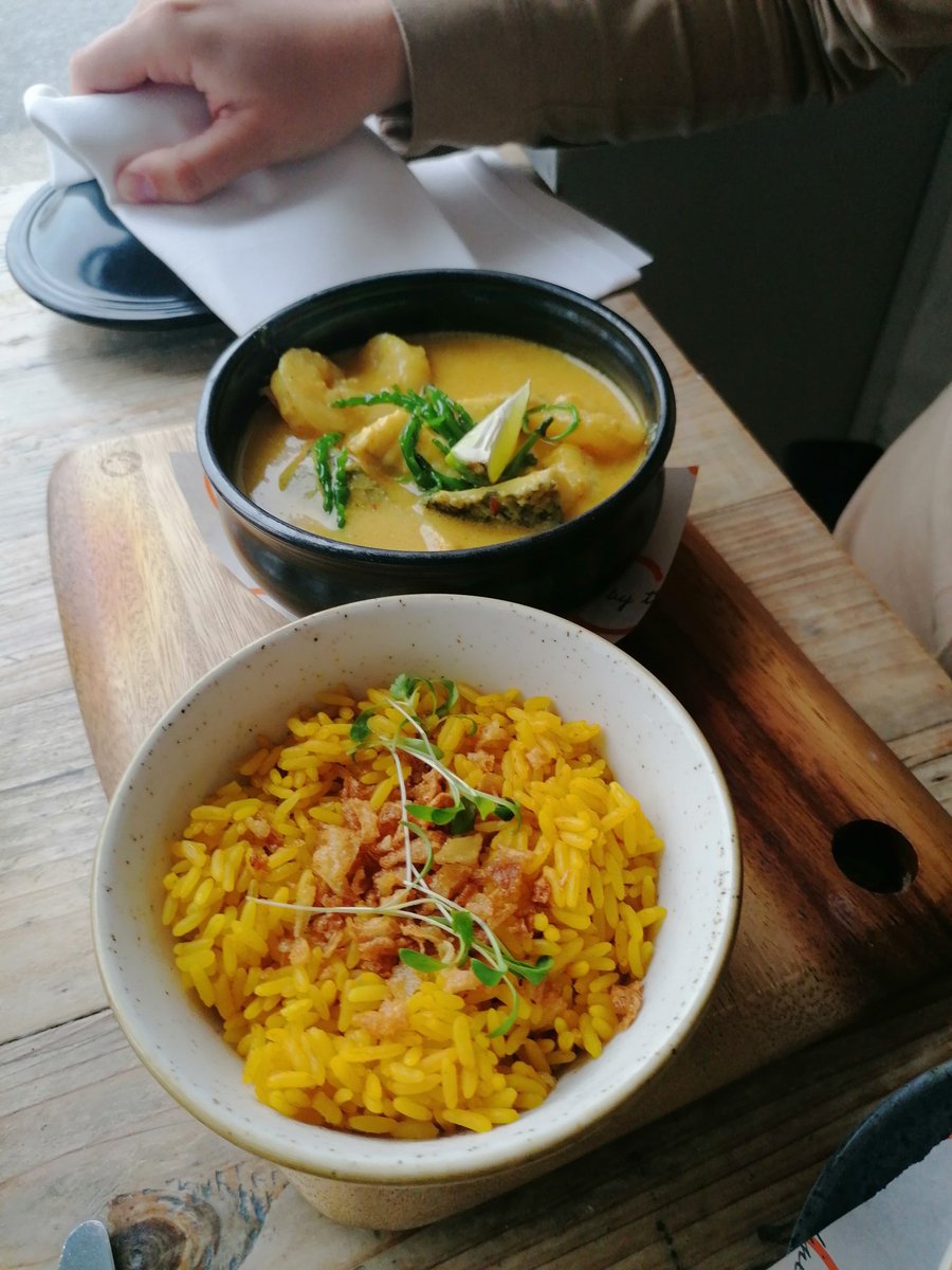 40th birthday celebrations (51 weeks late) 😂 absolutely delicious meal @HarboursideRF Porthleven with <a href="/mattbubb4/">Matthew Bubb</a> 😊😋 x