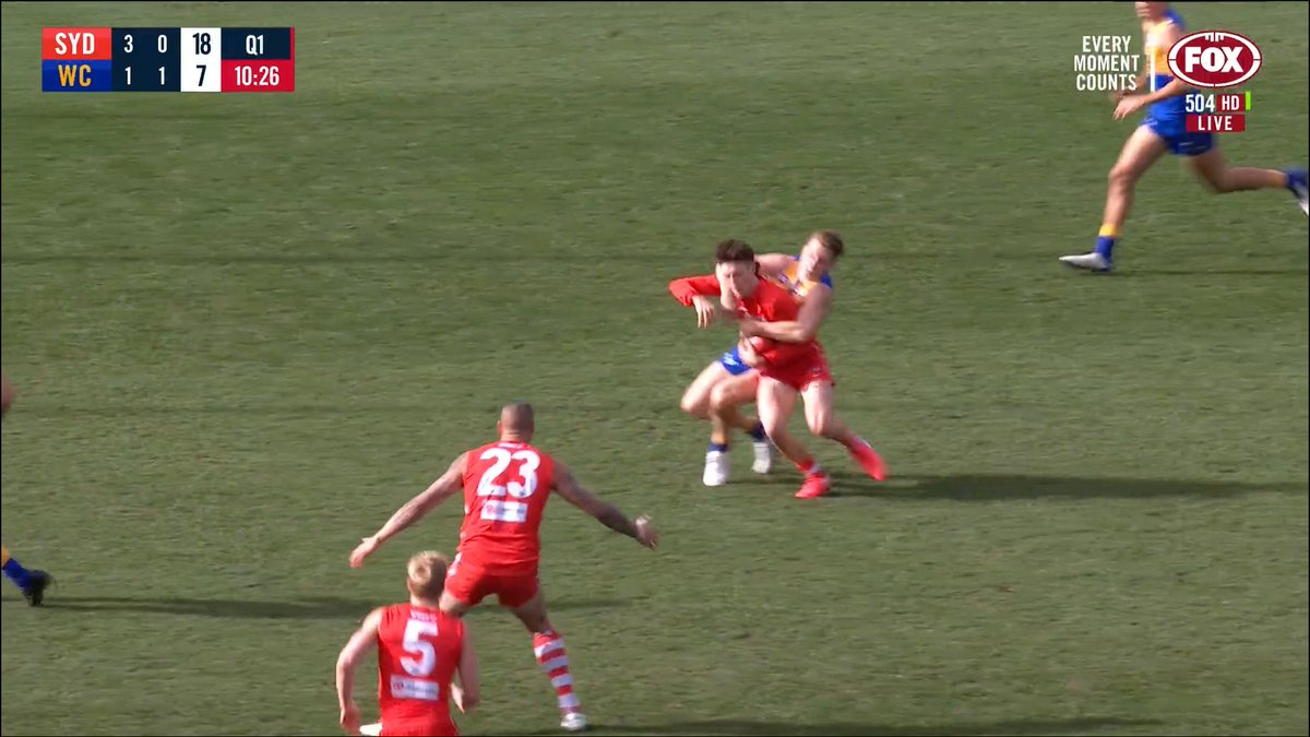 Has the umpire made A Bad decision? tweet media