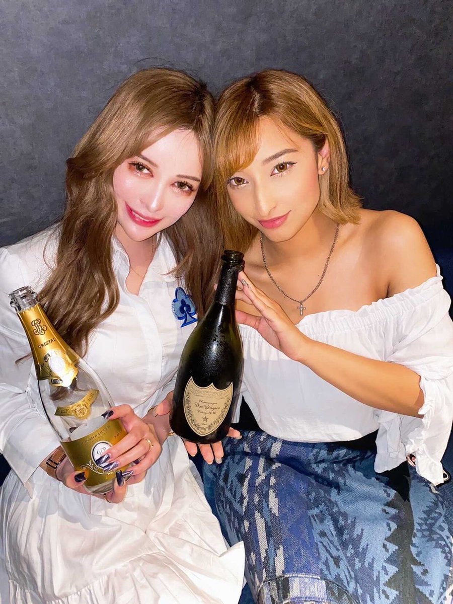 shubhe0227's tweet photo. 他の人の加工アプリって誰レベルで顔が違う笑
画質が良くてクソ盛れた✊🏽♥️🔥 https://t.co/fhlrZRwCHi