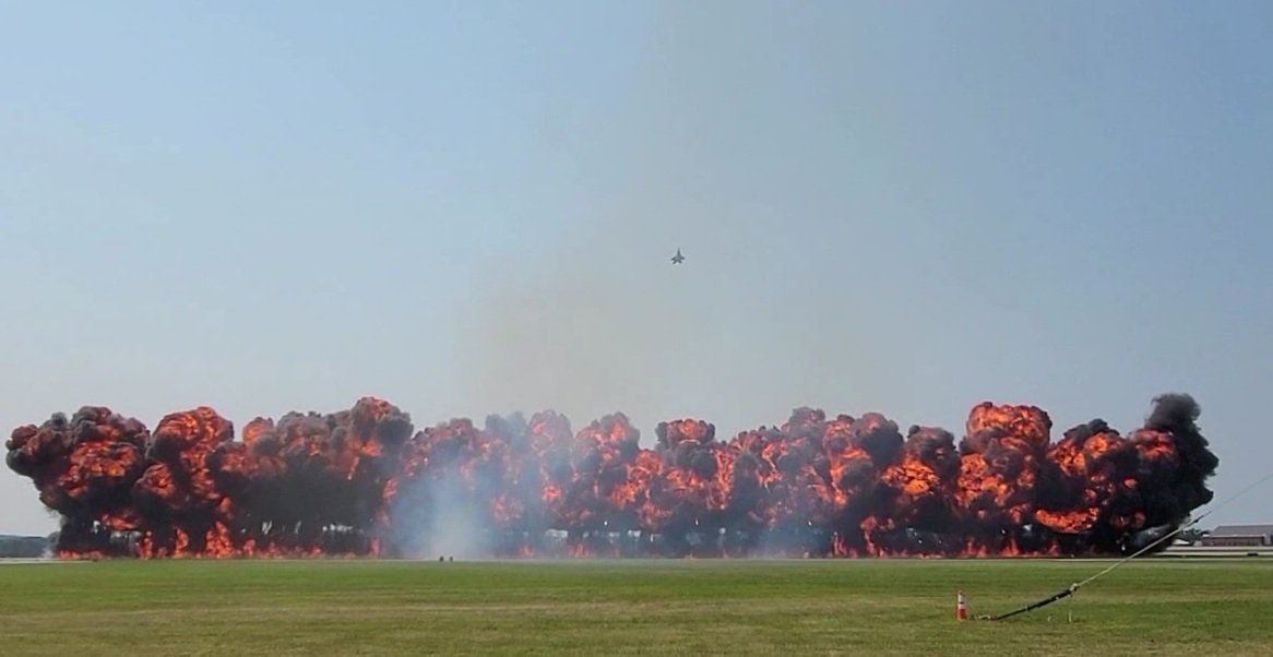 almont2's tweet photo. The @F22DemoTeam with help from @FirewalkersP really lit it up this afternoon in @BattleCreekCity. A full day on tap tomorrow with a spectacular airshow, live music, @SkerbeckFC, and a fireworks spectacular to close out the night and the event! Come on out and join in the fun!!! https://t.co/QI6IpinA1G
