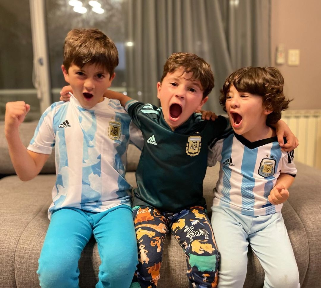 DiarioOle's tweet photo. Esta es tu hinchada, esta es tu gente ❤️ https://t.co/vPosvQewZX