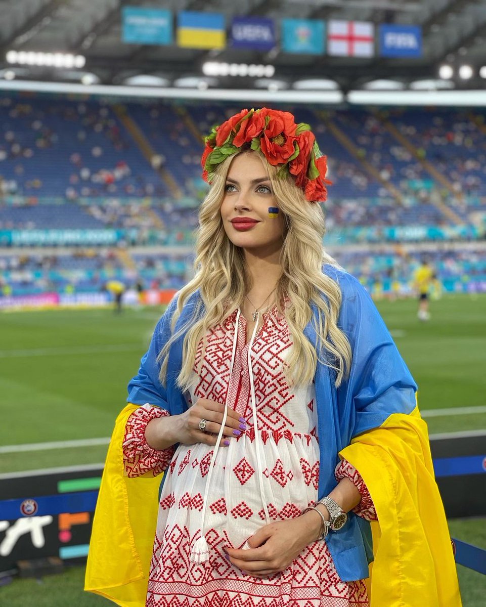 bjarnekim's tweet photo. Thanks for your fight #Ukraine #UEFA #PutinMoney
SLAVA UKRAINI HEROYAM SLAVA
the words in your neck
they can delete
but not the words in your heart https://t.co/yZEs3Eov5O