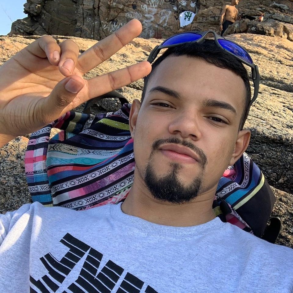 ✌🏼🍃