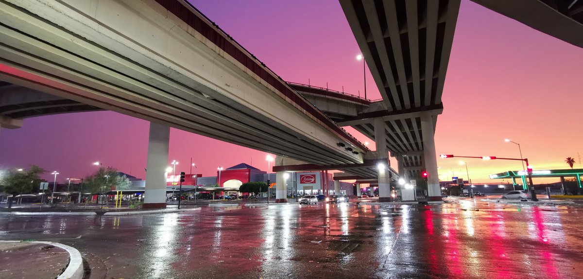 omarcordova74's tweet photo. Y también nos dejo estas imágenes con estos bellos colores en el atardecer
#Hermosillo
Fotos@omarcordova74
@gildavap @climahillo @FEDERICOYANG @webcamsdemexico @michelleriveraa @VictorMendozaL @Edgarmolinas @KatyAmavizca @elsanezesquer @eldaamolina @LoreniaValles @oliviasantanaa https://t.co/itmi8stvxK