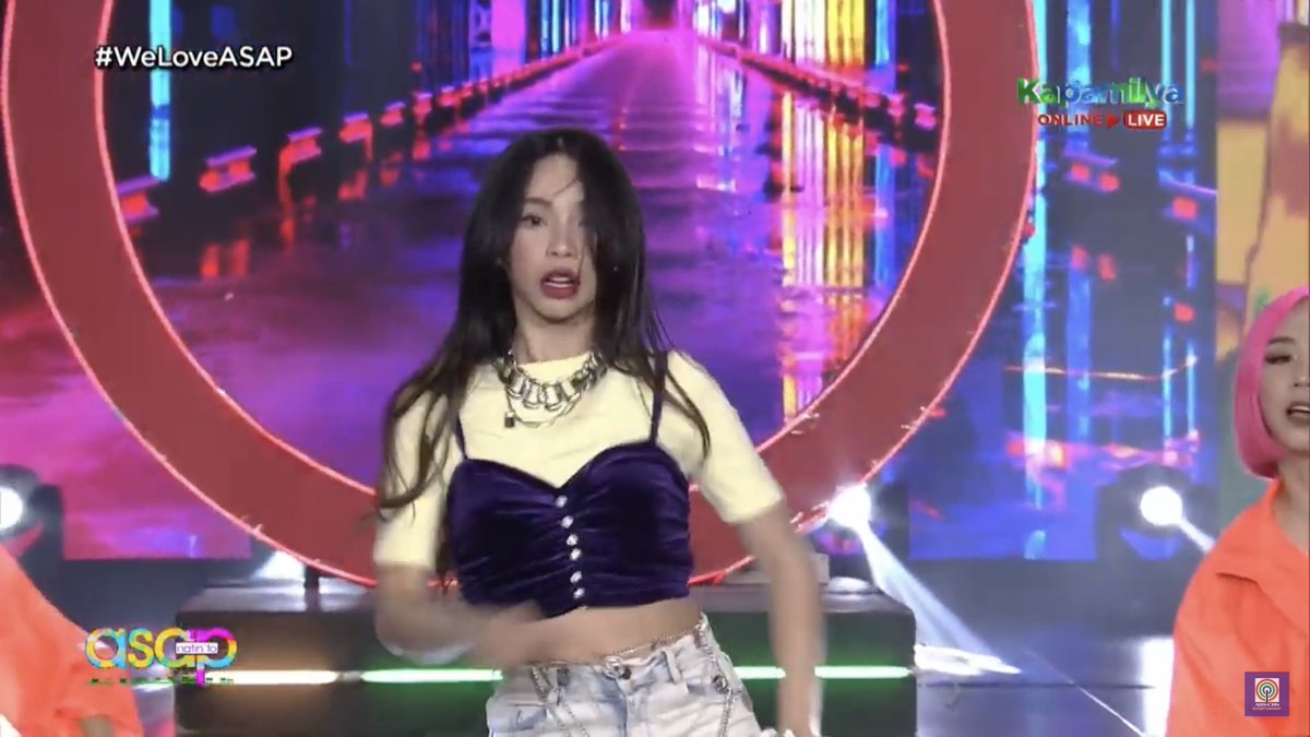 MayWardArmyOFC's tweet image. "Tayo Na't Sumayaw" with @maymayentrata07 🥰

IWANT MAYWARD LOVEFEST
#MayWard
#WeLoveASAP

@Barber_Edward_