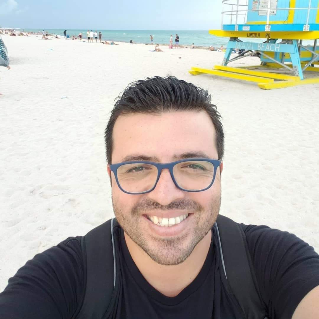RichSosa's tweet photo. #NuevaFotoDePerfil https://t.co/COBiQJ0v2A