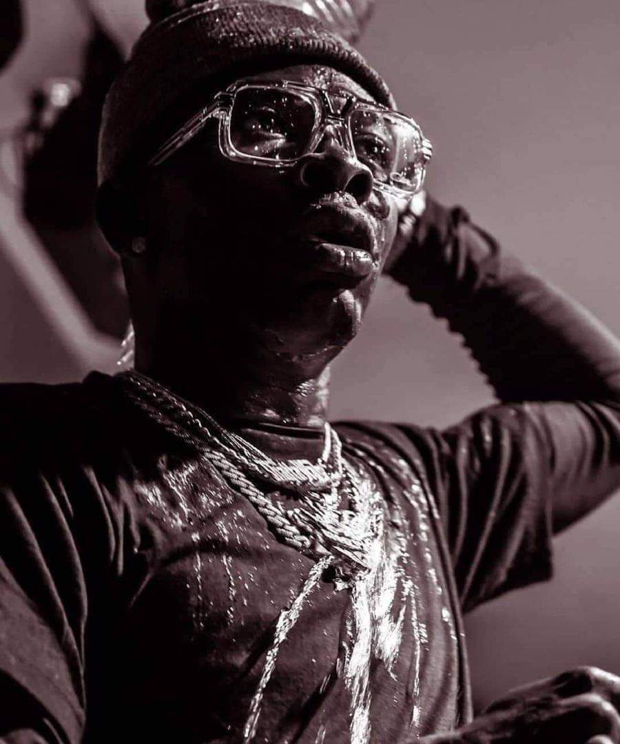 DonKarlonLIB's tweet photo. The Only Made In Ghana Product In #America Is @shattawalegh's👑Music .#A_Plus

Keep Streaming and subscribing to Worldwide King @shattawalegh👑 Official YouTube Channel⤵ 

↪ https://t.co/PLnPqTsPeD 

#HappyIndependenceDay #SMUSA💚

#SmLiberia #1Don #BlowUp #GOGALBUM #Sm2DaWorld https://t.co/tE364ekquL