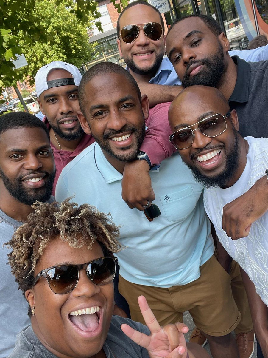coachT_fearless's tweet photo. Enjoyed being w/my frat brothers tonight. It's been 2 yrs since we've been together. Congrats to my #3 on getting married! College days swiftly pass! From Miami Spr Brk '07 to Nigerian weddings '21! Wow! #T12 #APhiA #ARho #Morehouse https://t.co/kFMAtMDhuX