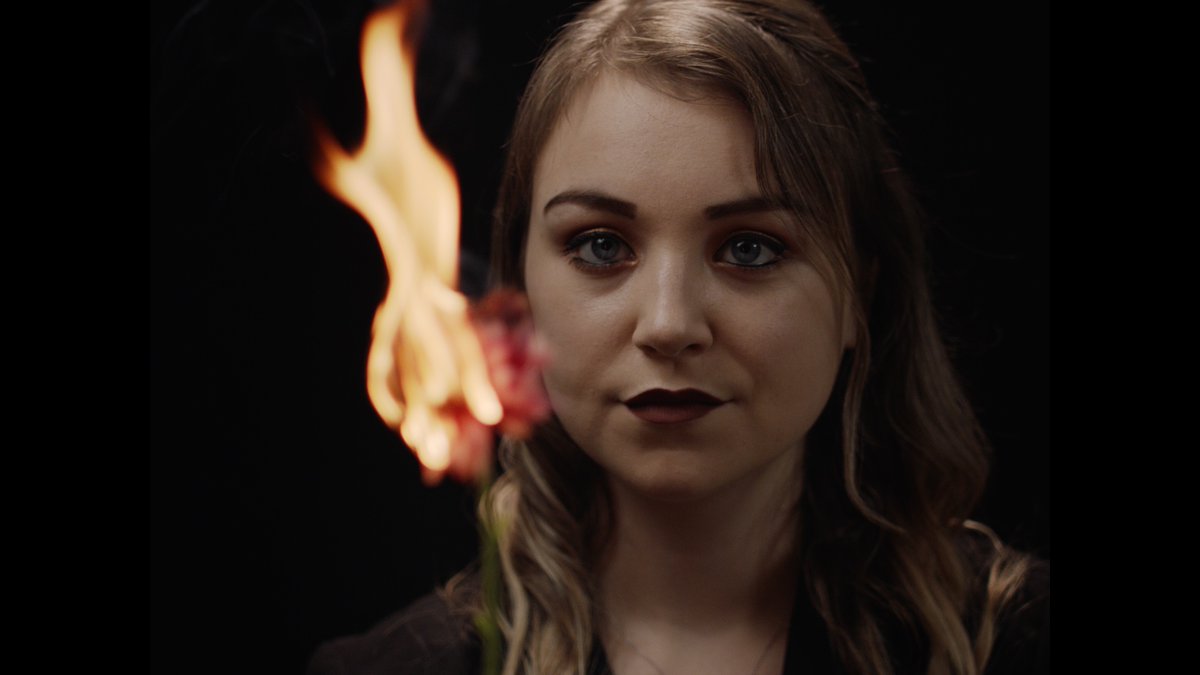 DiannaBellerose's tweet image. Play music by Diana Bellerose - reverbnation.com/fireandice1?0&amp;amp;… New Song available #fanme #globalsinger RT pls