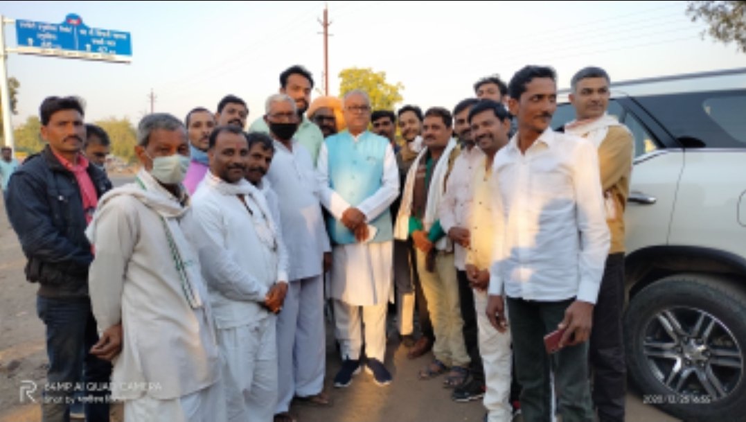 PawanPa78377381's tweet photo. माननीय मुख्यमंत्री जी कृपया खण्डवा लोकसभा उपचुनाव की आचार संहिता से पहले #खण्डवा_झिरन्या_नहर_परियोजना की प्रशासकीय स्वीकृति प्रदान करने की कृपा करें @OfficeofSSC @BharatBjp11 @nvdamp @PMOIndia @narendramodi @AmitShah @vdsharmabjp @Indrakeshari @ChouhanShivraj @OfficeOfKNath https://t.co/E0fEjaeobx