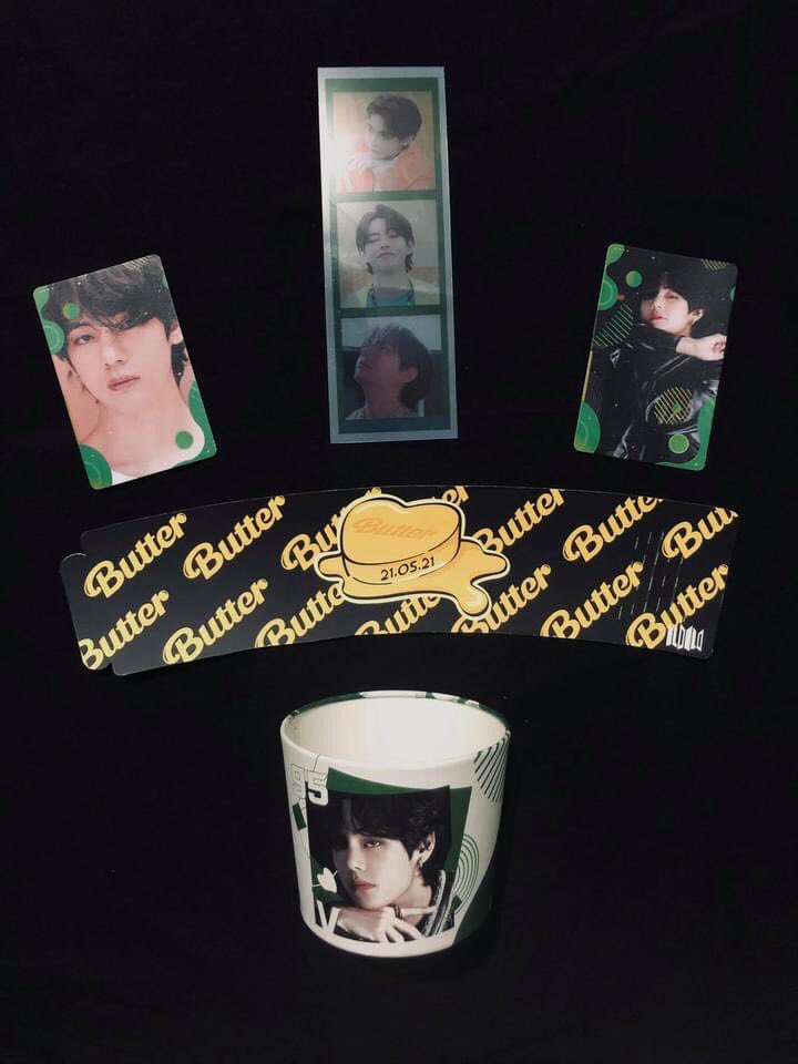 TaehgersPh's tweet photo. We are here, orders are now being prepared! Visit us or order by sending us a message! CS Kit of #8YearsWithV only Php85 and Combo meals of your choice ! https://t.co/NREzJZNkHT