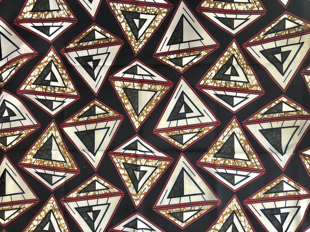 iciloto's tweet photo. アフリカ布の特徴的なデザインや彩り
素敵ですよね🌍🌿
#アフリカ布 #アフリカンプリント #africanfabric #チテンゲ #chitenge #kitenge https://t.co/JBry1uroTt