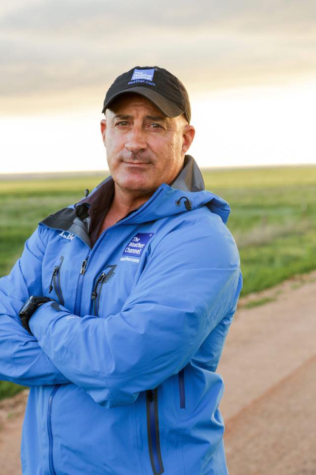 MikeHelinsky's tweet image. Who’s inviting @JimCantore to their Independence Day cookout?  😂