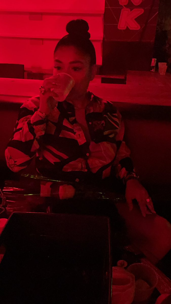 LAMZOE100's tweet photo. 👋🏾 https://t.co/HFWFXb2XU7