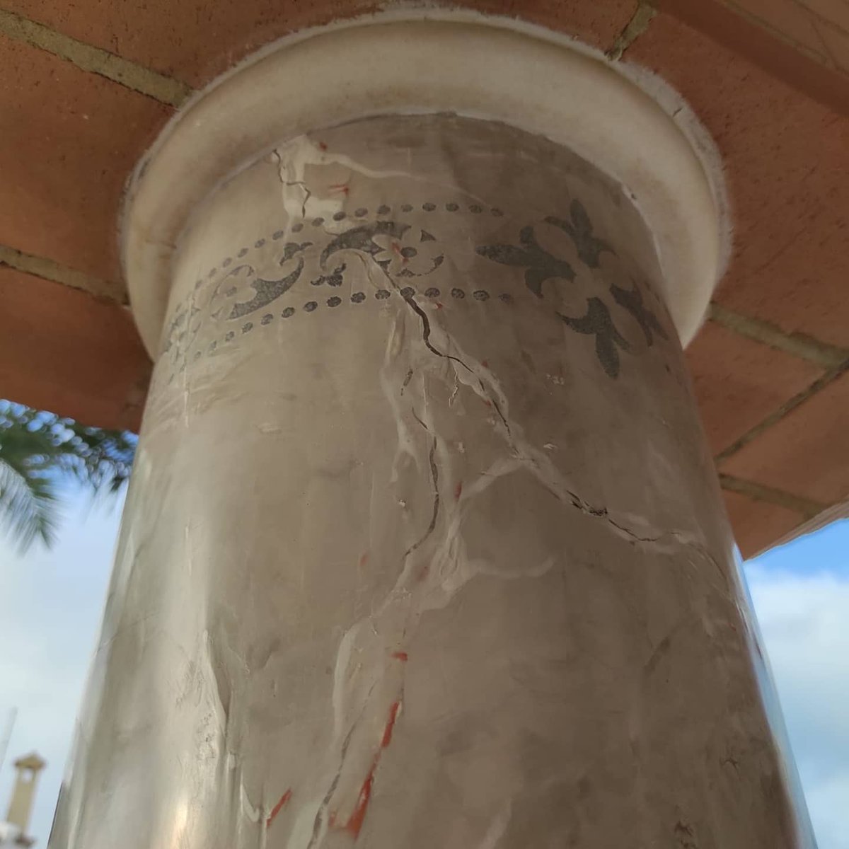 Muy buenos días 

🔹️Sueño con pintar y Luego pinto mis sueños (Vincent Van Gogh).

🔹️️Gadddiacademy@gmail.com 
🔹️Gadddiatelier@hotmail.com 

Página web 

🔸️gadddiatelier.com 
🔸️Teléfono  646029879

➡️Un saludo 
➡️Alfredo Fernández