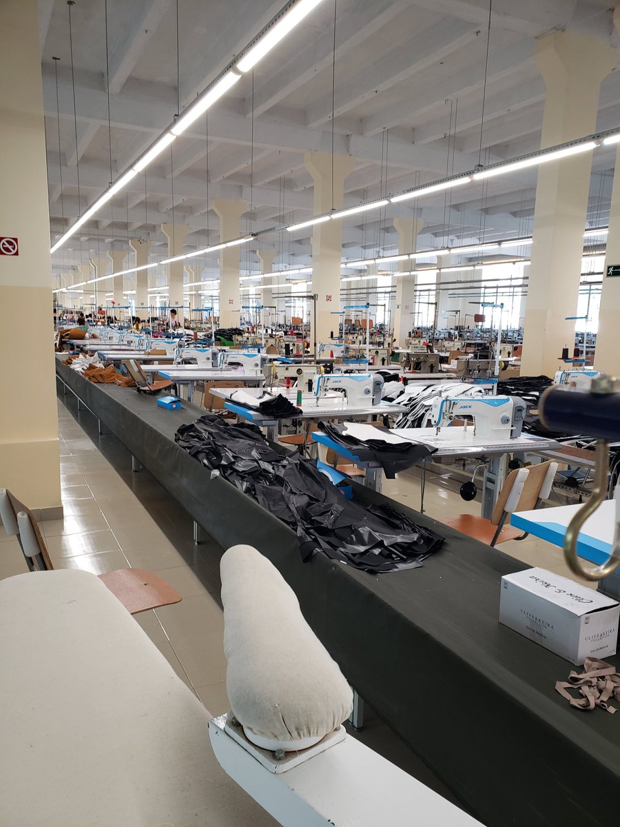 hyepatriarch's tweet photo. The sewing factory at MetaksCombinat in #Stepanakert is about to undertake major production projects. Similarly, the #Artsakh rug factory, with its impressive showroom, is poised to enter the broader market.
#RecoverandRebuild https://t.co/aFwfyUqlYi