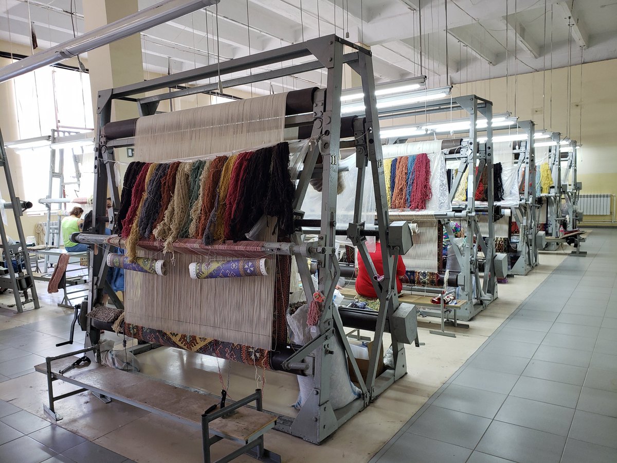 hyepatriarch's tweet photo. The sewing factory at MetaksCombinat in #Stepanakert is about to undertake major production projects. Similarly, the #Artsakh rug factory, with its impressive showroom, is poised to enter the broader market.
#RecoverandRebuild https://t.co/aFwfyUqlYi