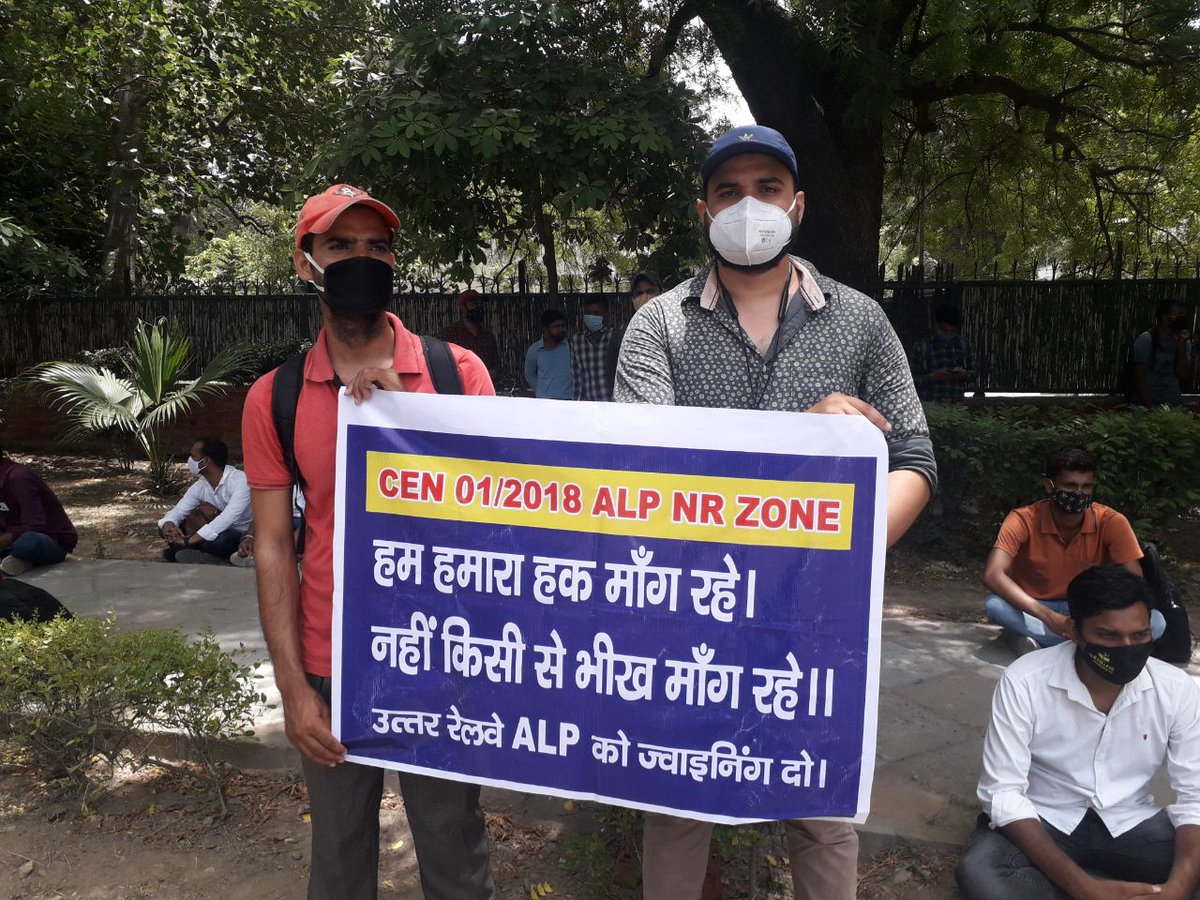 SKMondalIES's tweet photo. Selected candidates ka haal dekhiye ,,,, 
#SpeakUp4NRALP 
@PiyushGoyalOffc @myogiadityanath @myogioffice @UPGovt @GESWA_UP @upenggassn @DRM_DDU https://t.co/6gT2ul2ddd