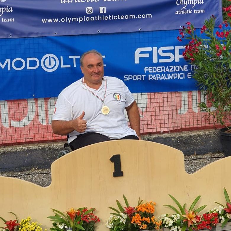 SM_Difesa's tweet photo. #Concesio
Ieri ancora medaglie per gli atleti del #GSPD ai Campionati Italiani Paralimpici di Atletica. Il Cap. (R.O.) dei #Carabinieri Piero Rosario Suma nel getto del peso F56.57 vince il titolo di Campione di Italia, 2° posto per il Lgt dell' #EsercitoItaliano Vincenzo Contemi https://t.co/NnneVMT3Cw