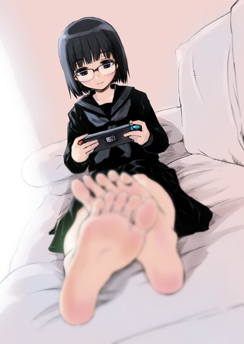 #これを見た人はセーラー服の画像を貼れ 