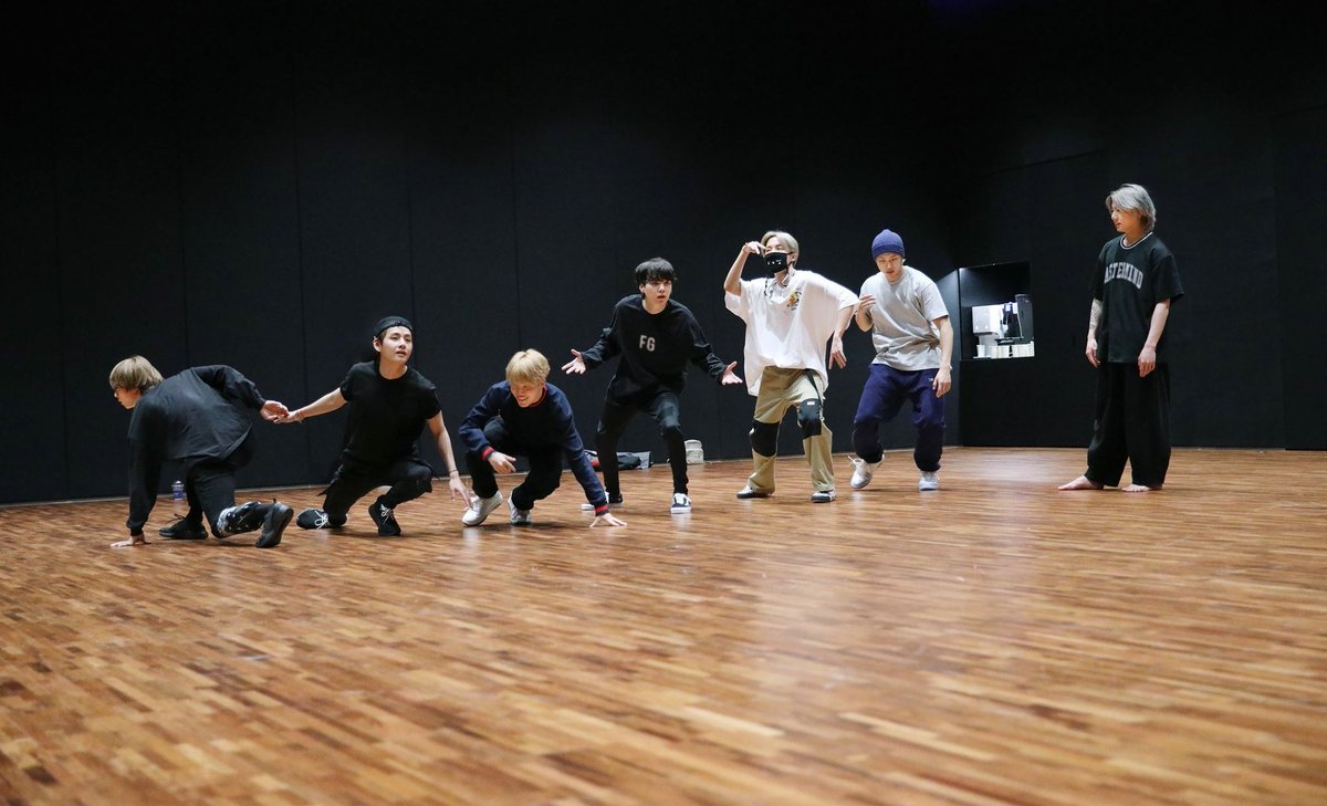 Jungkook being whipped for his hyungs; a thread
