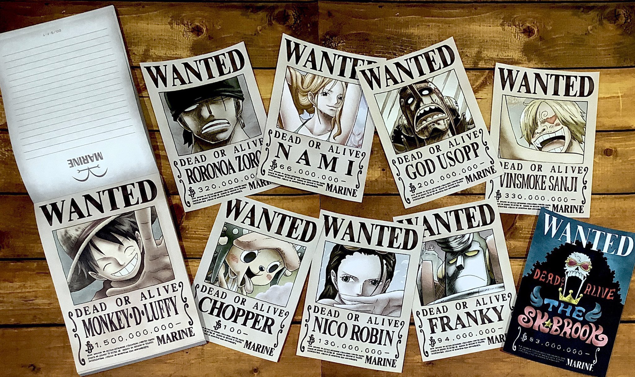 One Piece 麦わらストア梅田店 おすすめ 手配書メモ帳 麦わらの一味 海の強者達 各440円 税込 好評発売中 Onepiece 麦わらストア T Co Dujthgo8cz Twitter