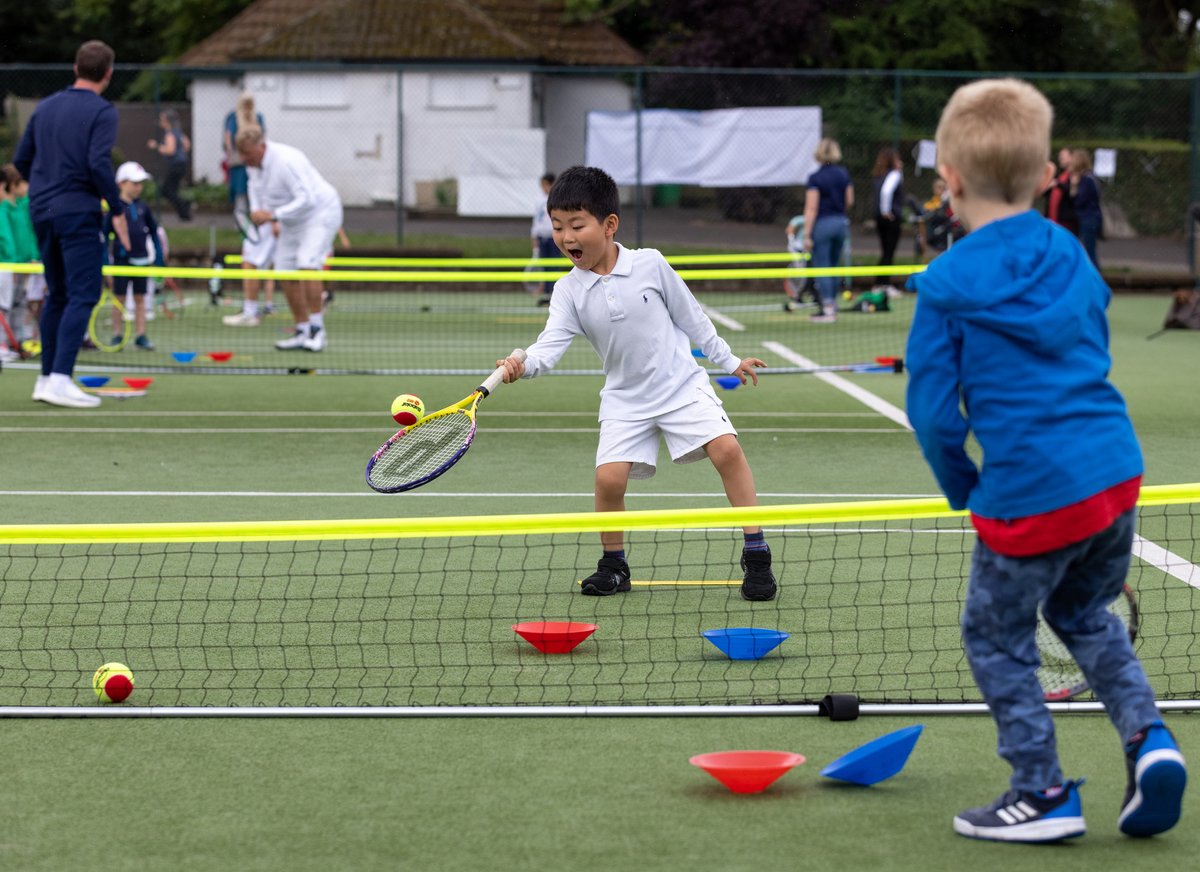 Wimbledon's tweet photo. As part of our #ThankYouDay celebrations, we’ve created Middle Sunday Opened Up, a free tennis activity on the public tennis courts in Wimbledon Park

#Wimbledon https://t.co/buG28H9jCy