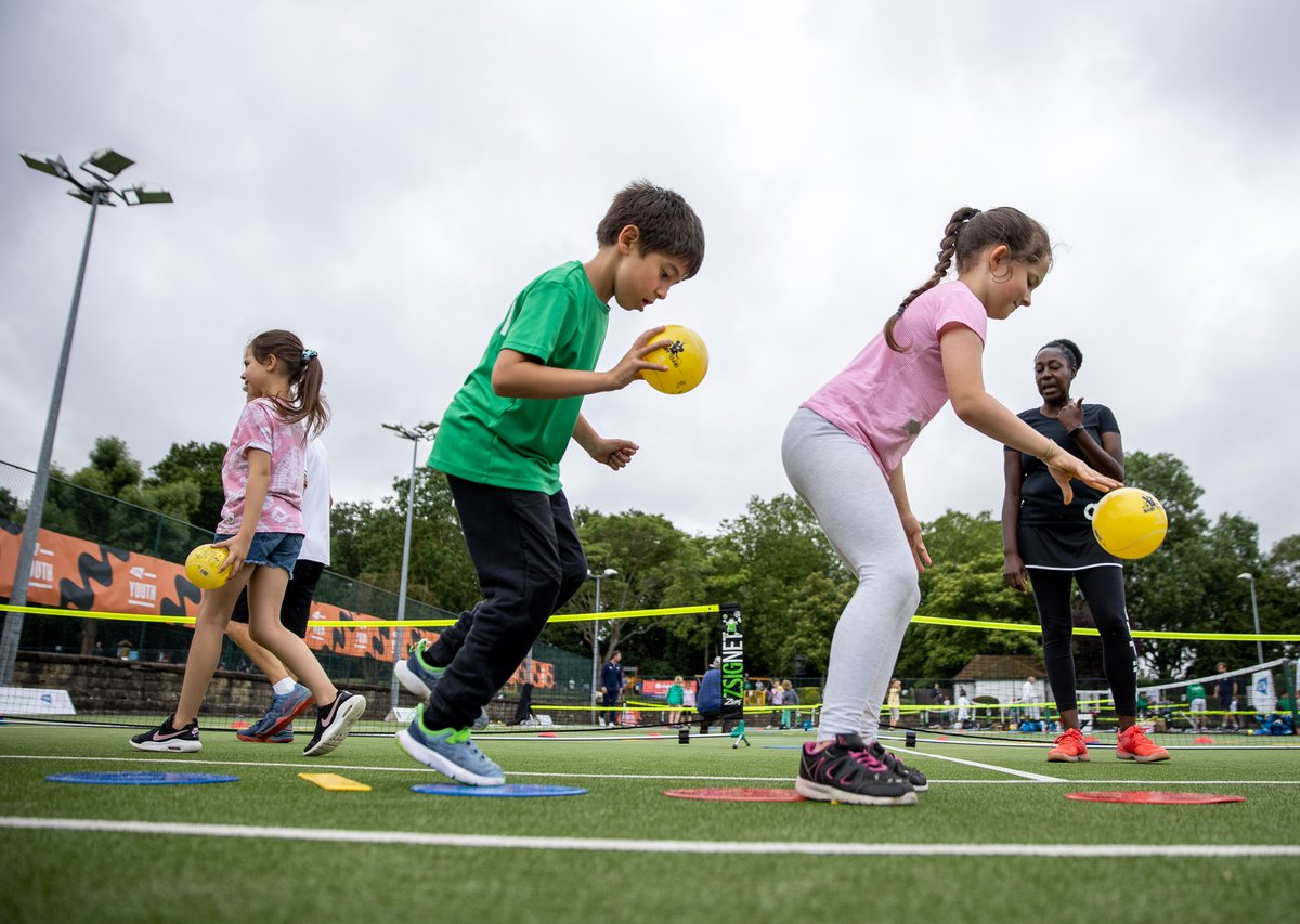Wimbledon's tweet photo. As part of our #ThankYouDay celebrations, we’ve created Middle Sunday Opened Up, a free tennis activity on the public tennis courts in Wimbledon Park

#Wimbledon https://t.co/buG28H9jCy